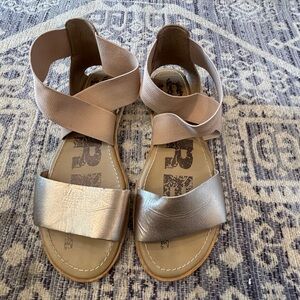 Sorel Silver and Tan Sandals with Modern Two-Strap Design Size 7.5